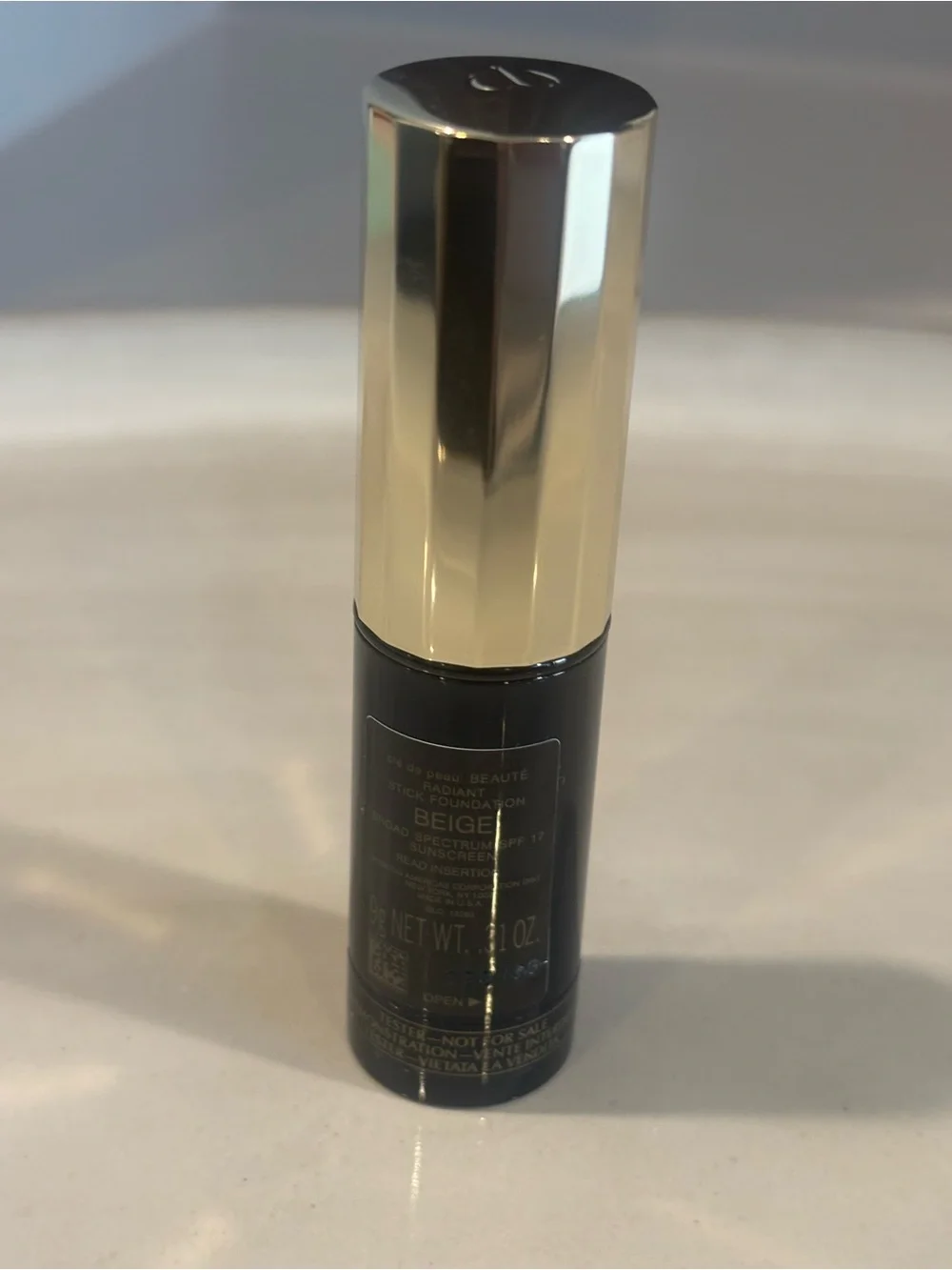 Cle de Peau Radiant Stick Foundation ~ Beige ~ SPF17